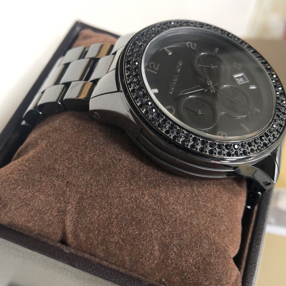 🔥Michael Kors So Black Ceramic Watch 5360 - Picture 4 of 7
